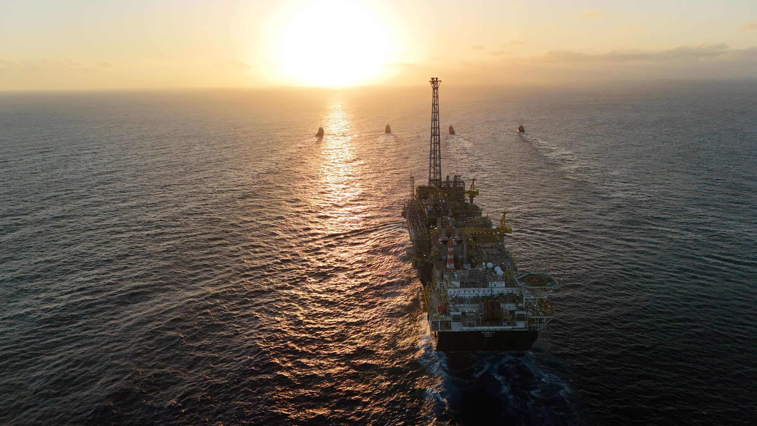 Petrobras recebe P-78 no pré-sal e produção em Búzios pode crescer 20%