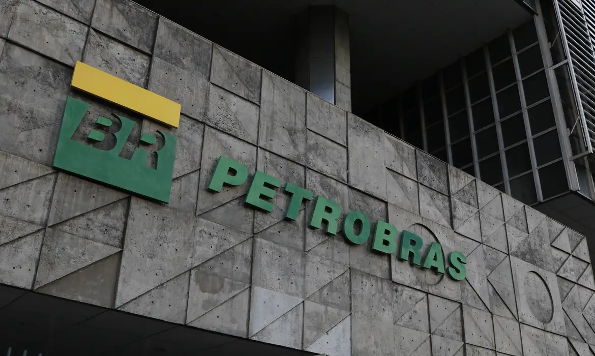 Petrobras firma contrato para fornecimento de diesel S10 à Vale